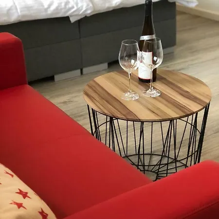 Am Weinberg * 盖森海姆