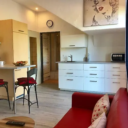 Am Weinberg 公寓 *